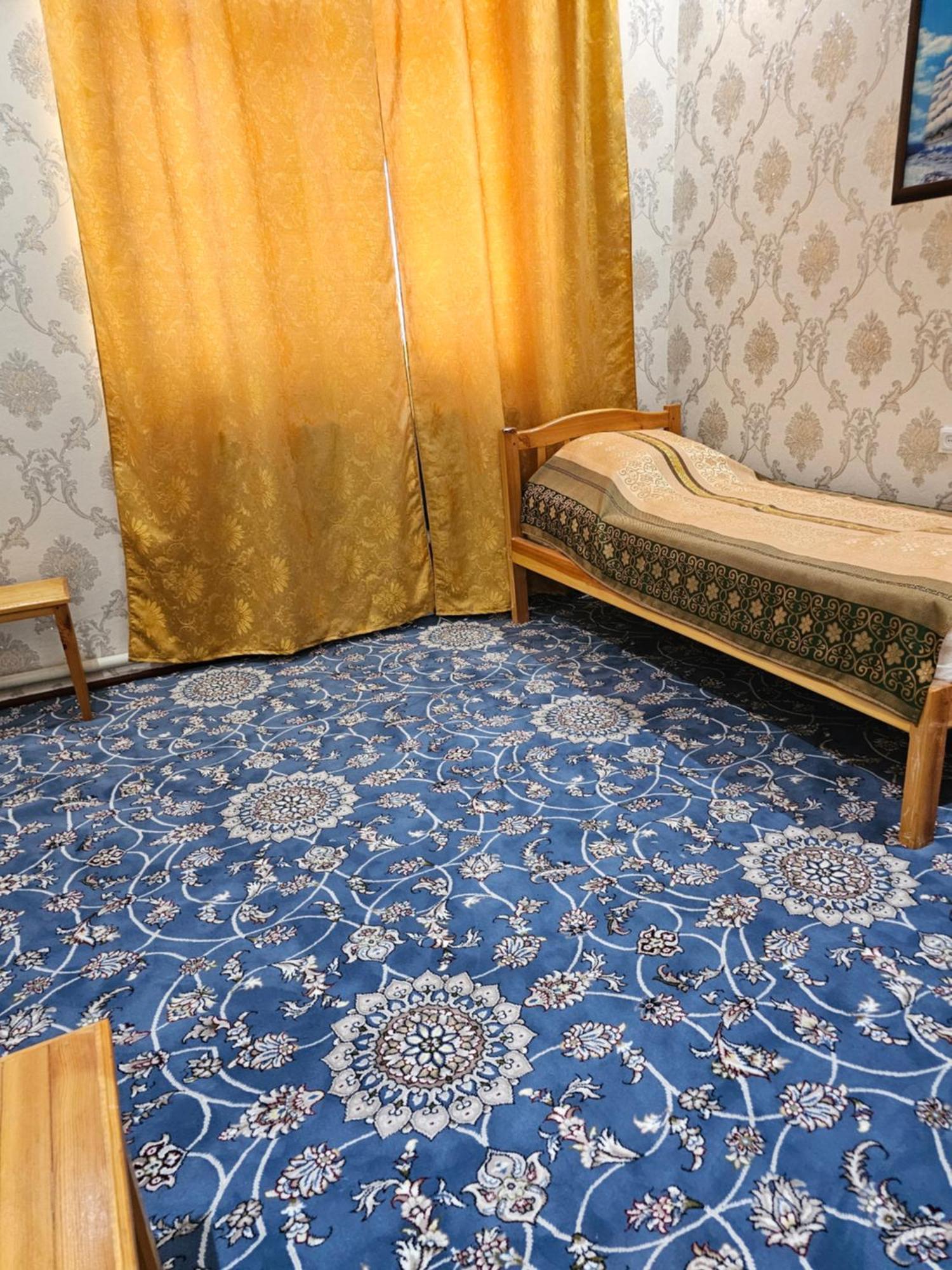 Western House Bed & Breakfast Qorowul Eksteriør bilde